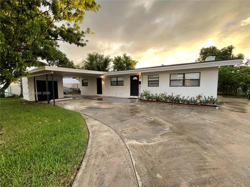 19620 Nw 5th Ct, Miami Gardens, FL, 33169-3240 | Card Image