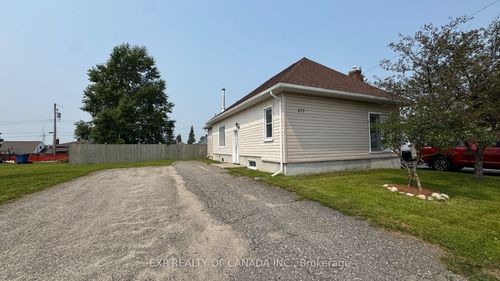 277 Twelfth Ave, Cochrane, ON, P0L1C0 | Card Image