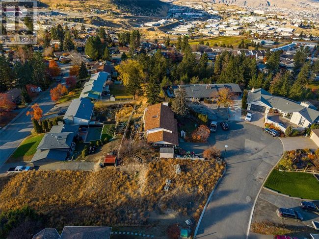 736 Gleneagles Dr, Home with 0 bedrooms, 0 bathrooms and null parking in Kamloops BC | Image 7