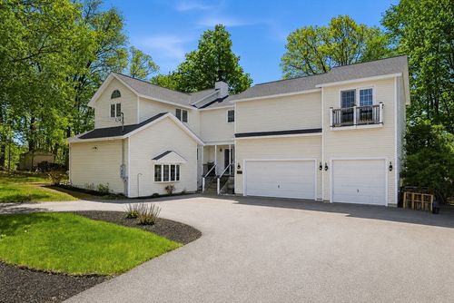 25 Thomas Pl, Leominster, MA, 01453 | Card Image