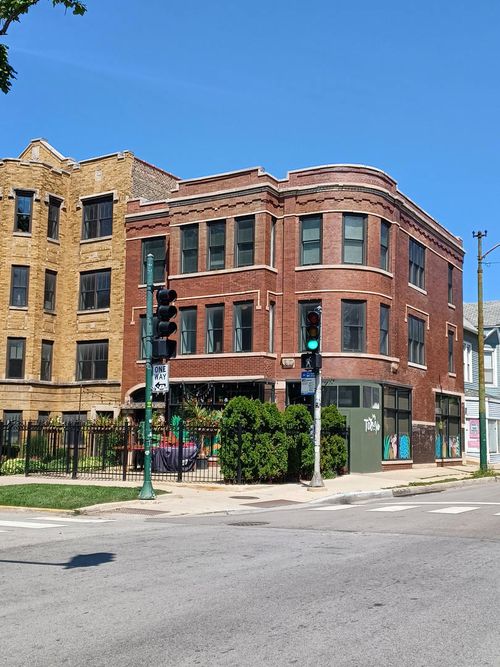 2-2800 Logan Blvd, Chicago, IL, 60647-1894 | Card Image