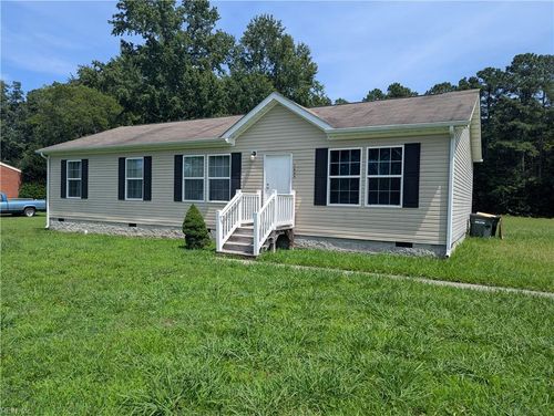 1008 Old Williamsburg Rd, Yorktown, VA, 23690-3904 | Card Image