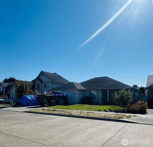 3749 Rosewood St, Longview, WA, 98632-4990 | Card Image
