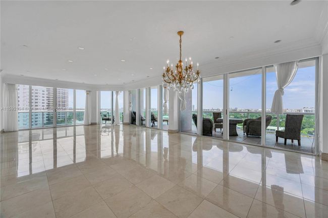 8B - 10101 Collins Ave, Condo with 2 bedrooms, 3 bathrooms and null parking in Bal Harbour FL | Image 6