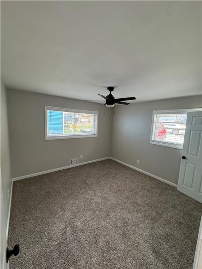 2831 Palm Dr, Home with 2 bedrooms, 1 bathrooms and 3 parking in Atlanta GA | Image 9