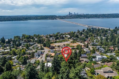 28 68th Avenue Se, Mercer Island, WA, 98040 | Card Image