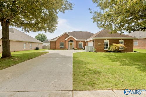 705 Wade Road, Owens Cross Roads, AL, 35763 | Card Image