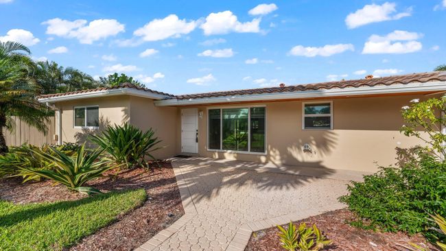 1233 Se 11 Th Ave, House other with 3 bedrooms, 2 bathrooms and null parking in Deerfield Beach FL | Image 14