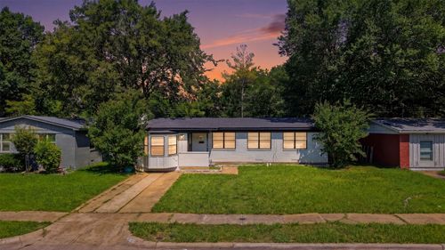 10915 Cotillion Dr, Dallas, TX, 75228-2453 | Card Image