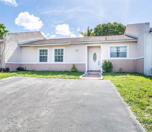 20412 Nw 27th Ct, Miami Gardens, FL, 33056-2134 | Card Image