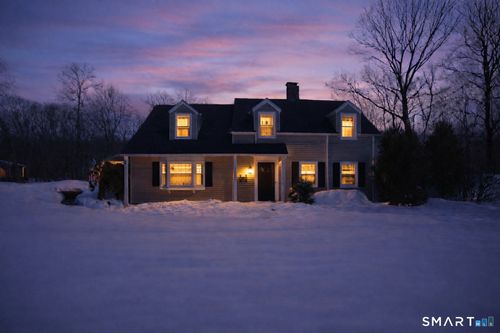 187 Middle River Rd, Danbury, CT, 06811-2712 | Card Image