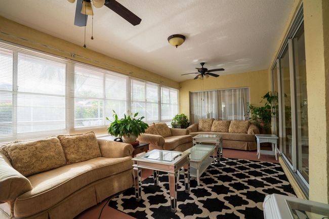 165 Cypress Trce, House other with 4 bedrooms, 3 bathrooms and null parking in Royal Palm Beach FL | Image 43