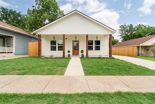 1015 Stella St, Fort Worth, TX, 76104-1569 | Card Image