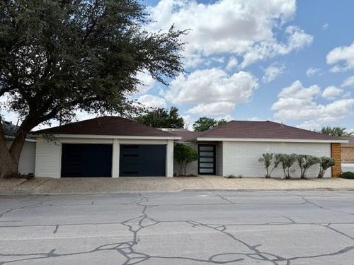 909 Pine Ct, Midland, TX, 79705-6527 | Card Image