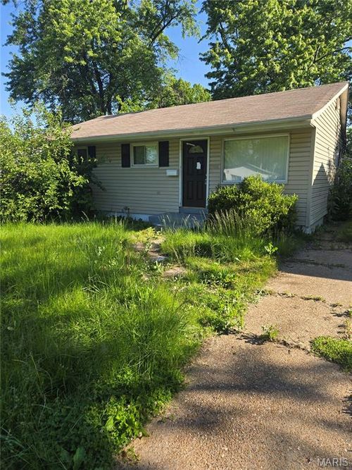 139 Grampian Rd, Saint Louis, MO, 63137-3802 | Card Image