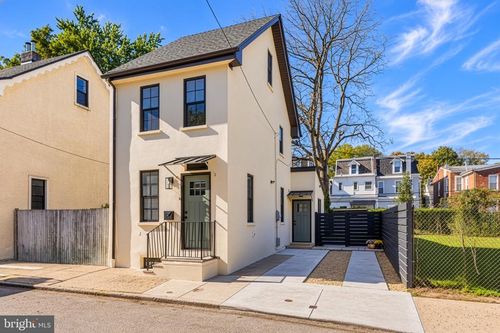 37 E Pleasant St, PHILADELPHIA, PA, 19119-2143 | Card Image