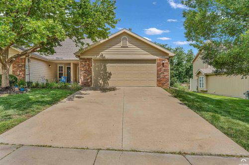 2614 Sawgrass Dr, Lawrence, KS, 66047-2662 | Card Image