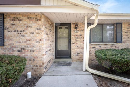 01-9508 W Maple Court, WEST ALLIS, WI, 53214 | Card Image