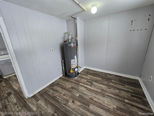 32004 Cheboygan Ct, Westland, MI, 48186-4710 | Card Image