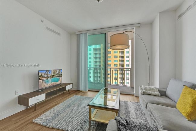 UNIT-2105W - 1745 E Hallandale Beach Blvd, Condo with 2 bedrooms, 2 bathrooms and null parking in Hallandale Beach FL | Image 8