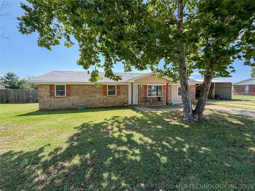 106 Risner St, Davis, OK, 73030-5535 | Card Image