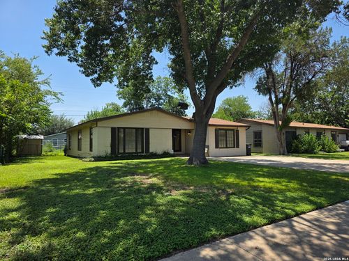 154 Felton Dr, San Antonio, TX, 78226-1126 | Card Image