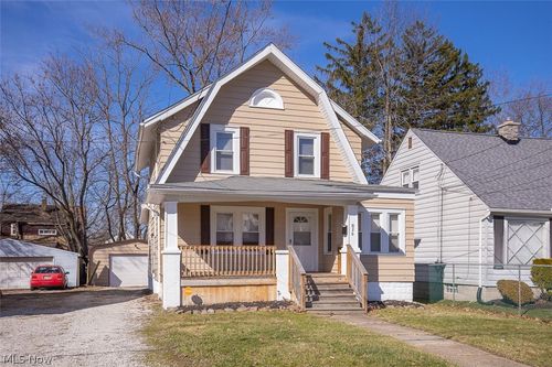 826 Dover Avenue, Akron, OH, 44320 | Card Image