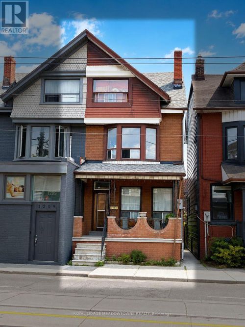 upper-1211 College St, Toronto, ON, M6H1C1 | Card Image