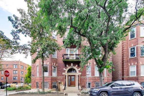 1w-5201 S Blackstone Avenue, Chicago, IL, 60615 | Card Image