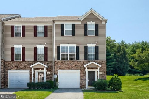 3831-3831 Armory Ln, YORK, PA, 17408-8807 | Card Image