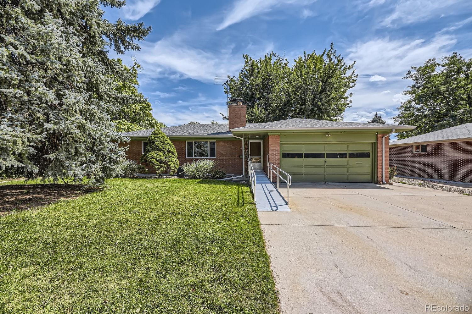 Larigo Ave, Littleton, CO 80120