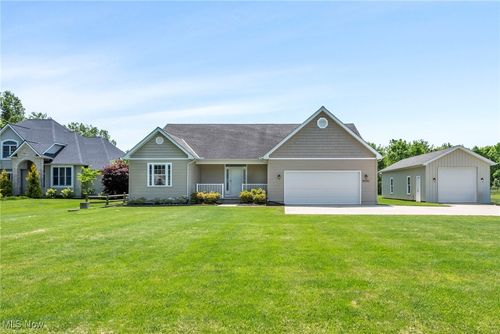 36351 Mills Rd, North Ridgeville, OH, 44039-1204 | Card Image