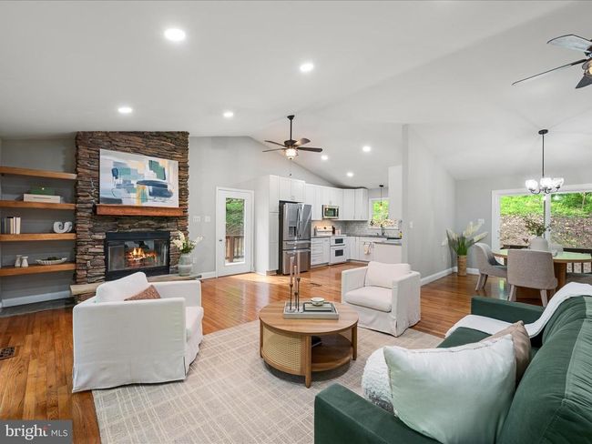 181 High Knob Ct, House other with 3 bedrooms, 3 bathrooms and null parking in FRONT ROYAL VA | Image 4