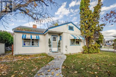 1054 Laurier Ave, House other with 3 bedrooms, 1 bathrooms and 2 parking in Kelowna BC | Image 3