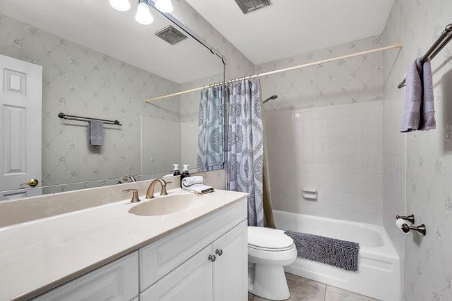 APT-136-10 - 2929 Se Ocean Blvd, Condo with 2 bedrooms, 2 bathrooms and null parking in Stuart FL | Image 16