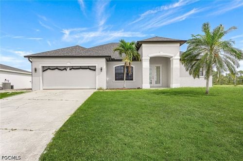 831 Nw 30th St, Cape Coral, FL, 33993-6823 | Card Image