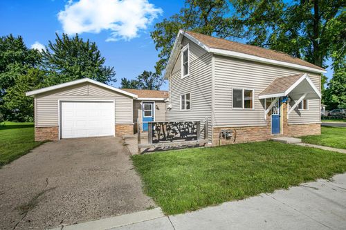 551 1st St N, Dassel, MN, 55325-1093 | Card Image