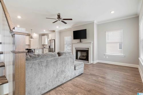 569 Avondale Ln, PELL CITY, AL, 35128-7741 | Card Image