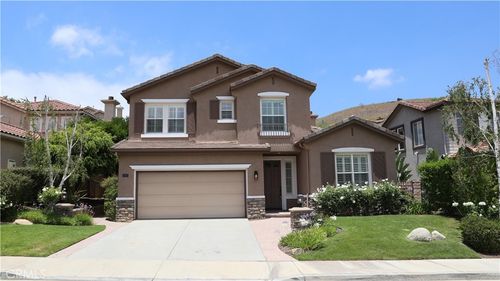 131 Brooks Ct, Simi Valley, CA, 93065-8230 | Card Image