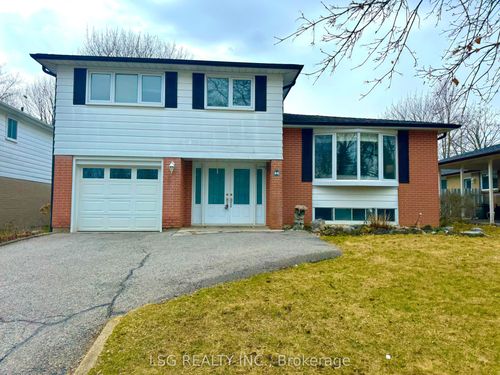 46 Devins Dr, Aurora, ON, L4G2Z1 | Card Image