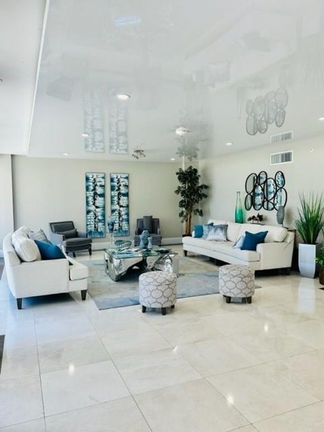 APT-212 - 1150 Hillsboro Mile, Condo with 2 bedrooms, 2 bathrooms and null parking in Hillsboro Beach FL | Image 8