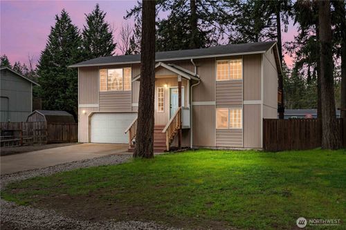 24818 51st Ave E, Graham, WA, 98338-9534 | Card Image