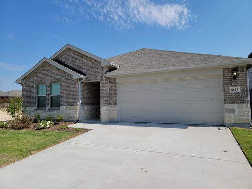 6628 Coyote Valley Trail, Fort Worth, TX, 76036 | Card Image