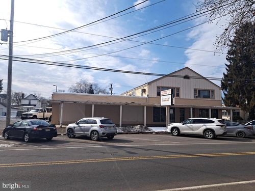 336 W Front St, Florence, NJ, 08518-1323 | Card Image