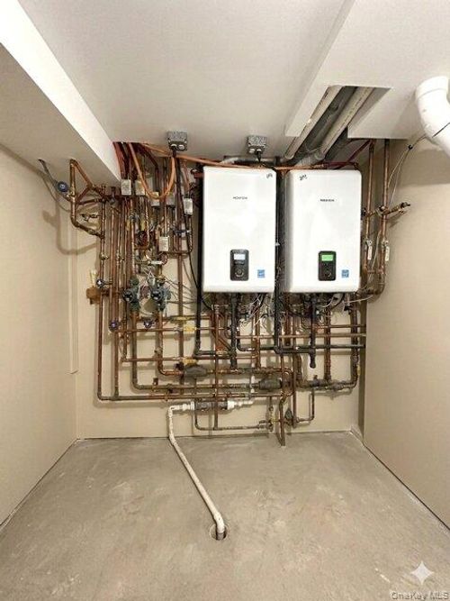 14419 106th Ave, Jamaica, NY, 11435-5001 | Card Image