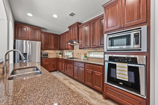 4024 Camacho St, House other with 4 bedrooms, 3 bathrooms and null parking in Austin TX | Image 11