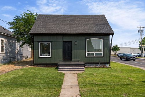 2802 N Standard St, Spokane, WA, 99207-2077 | Card Image