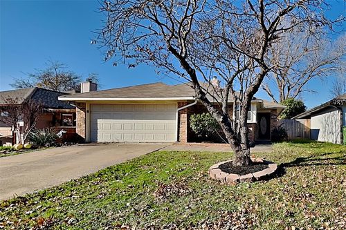 920 Boxwood Drive, Lewisville, TX, 75067 | Card Image