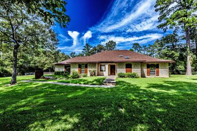 124 Autumn Way, House other with 3 bedrooms, 2 bathrooms and null parking in Huntsville TX | Image 1