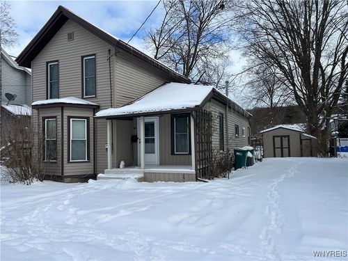 10 View St, Warsaw, NY, 14569-1208 | Card Image